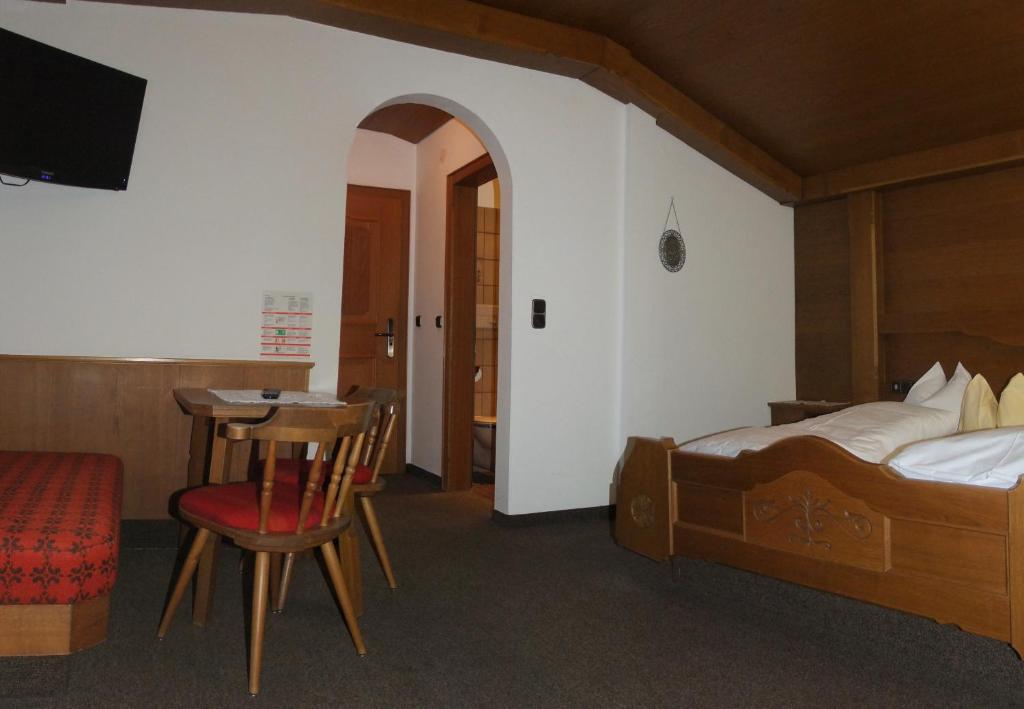 Hotel Garni Obermair Mayrhofen Rom bilde